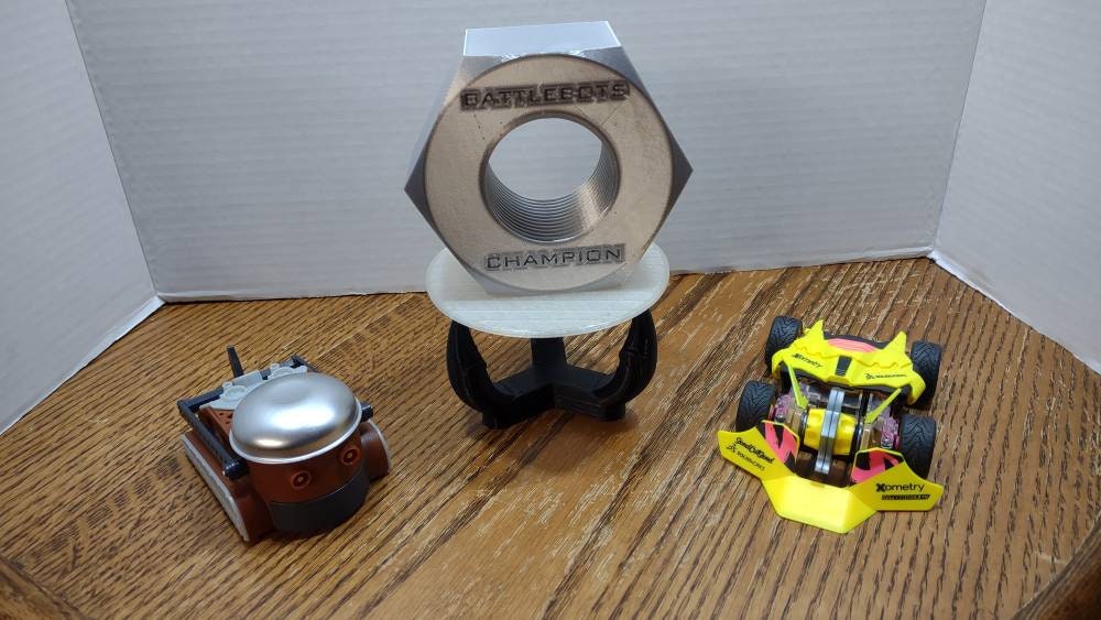 BattleBots Giant "Mini" Nut with Stand (3D Printed)